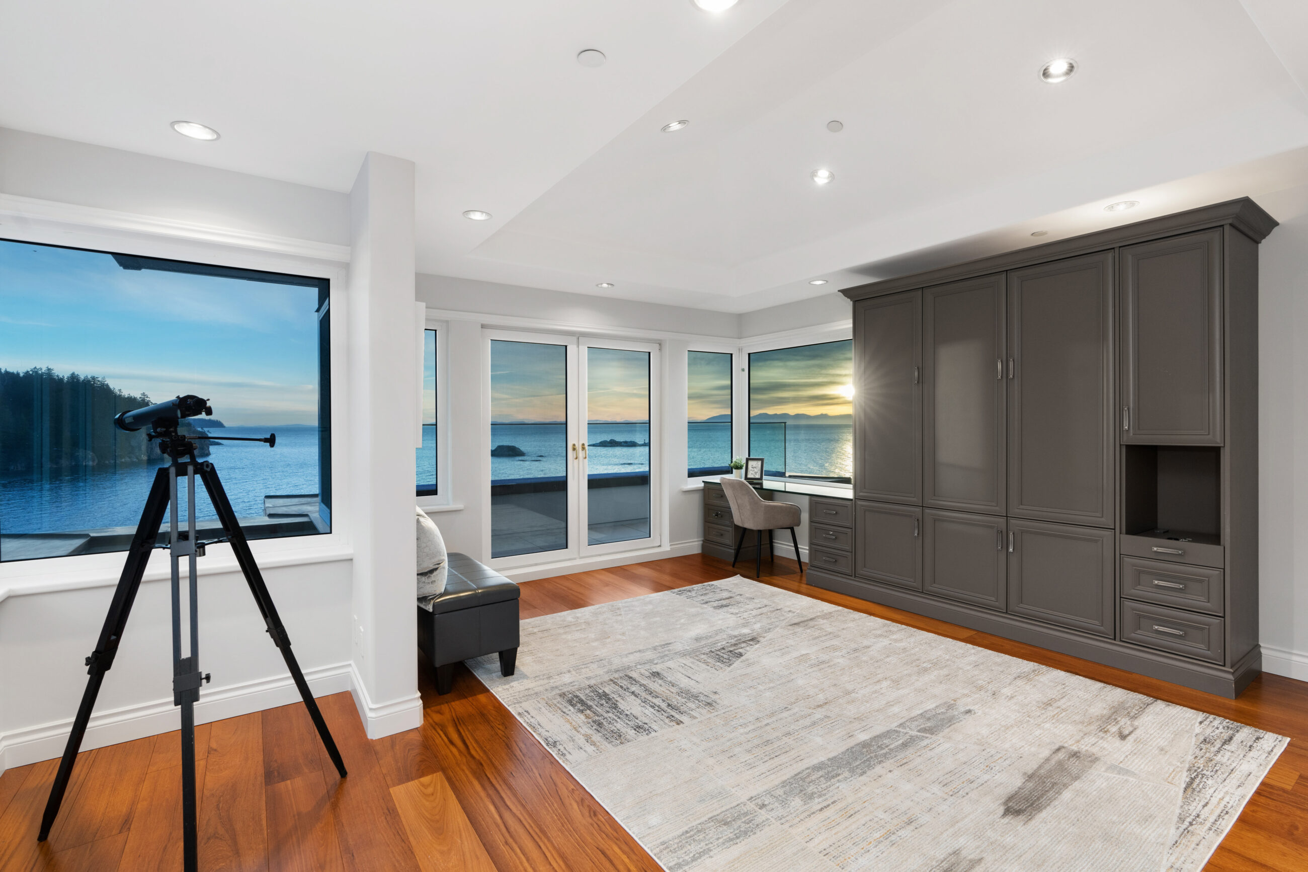 270 DEGREE WATERFRONT VIEWS WITH PRIVATE DOCK - 5310 Seaside Place, West Vancouver